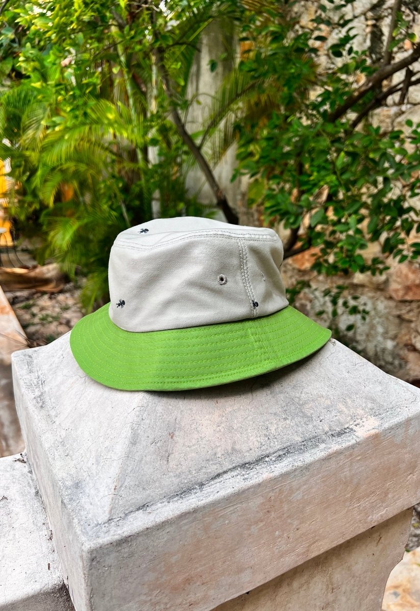 HO HOS HOLE IN THE WALL - "Ants on Your Hat" bucket hat ▲Grey▼Green colorway combo
