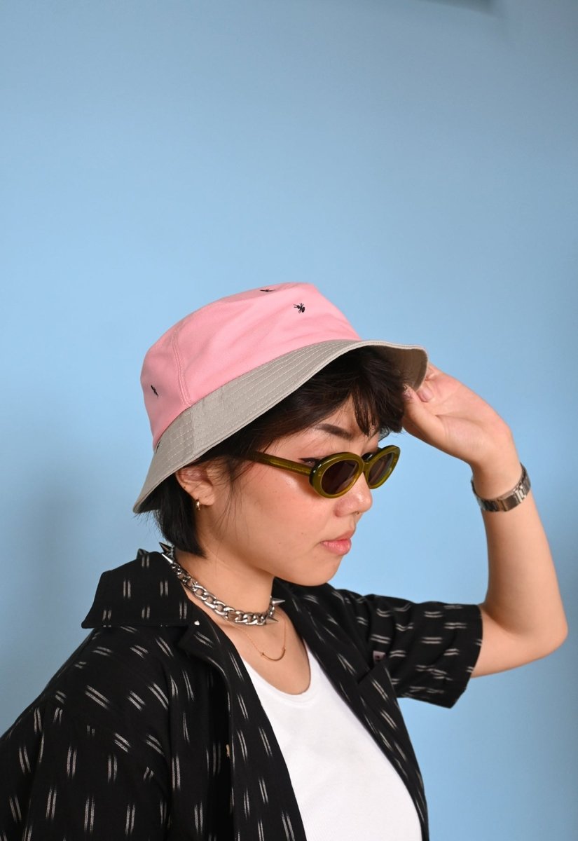 HO HOS HOLE IN THE WALL - "Ants on Your Hat" bucket hat ▲Pink▼Grey
